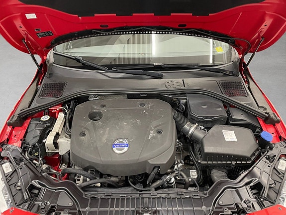 Volvo V60 17 of 22