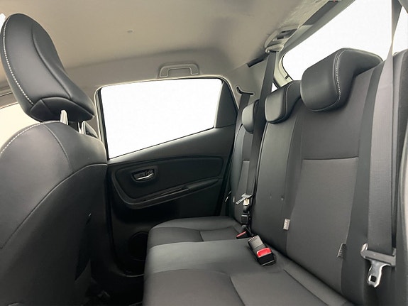 Toyota Yaris 22 of 24