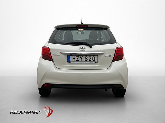 Toyota Yaris 6 of 24