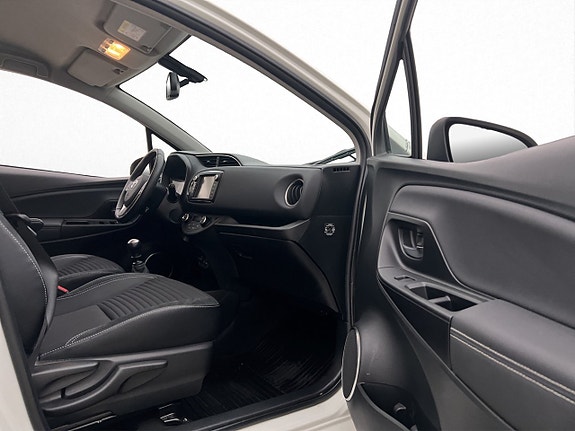 Toyota Yaris 21 of 24