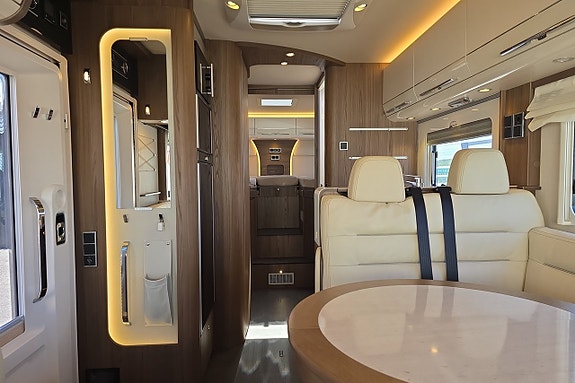 Hymer B 704 SL Automat, 177hk, Alde, Hydraliska, Drag, 1-ägare 7 of 30