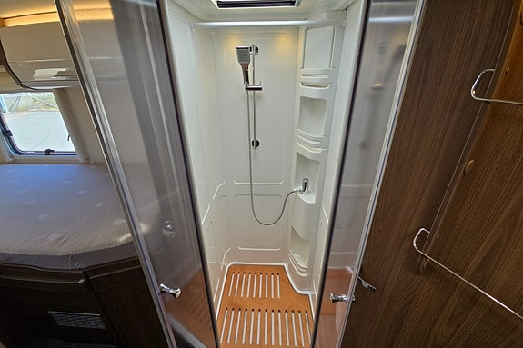 Hymer B 704 SL Automat, 177hk, Alde, Hydraliska, Drag, 1-ägare 25 of 30