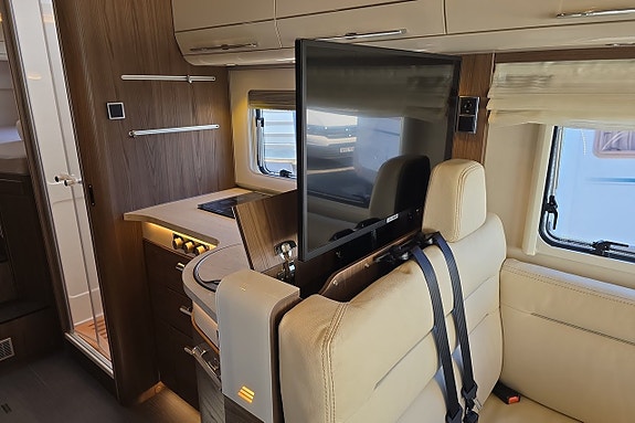 Hymer B 704 SL Automat, 177hk, Alde, Hydraliska, Drag, 1-ägare 12 of 30