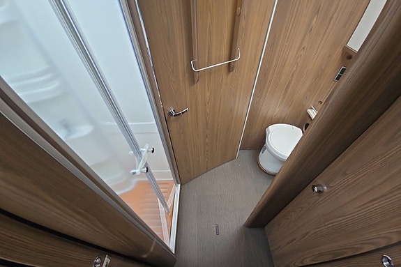 Hymer B 704 SL Automat, 177hk, Alde, Hydraliska, Drag, 1-ägare 24 of 30