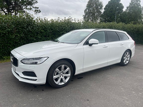 Volvo V90 3 of 5