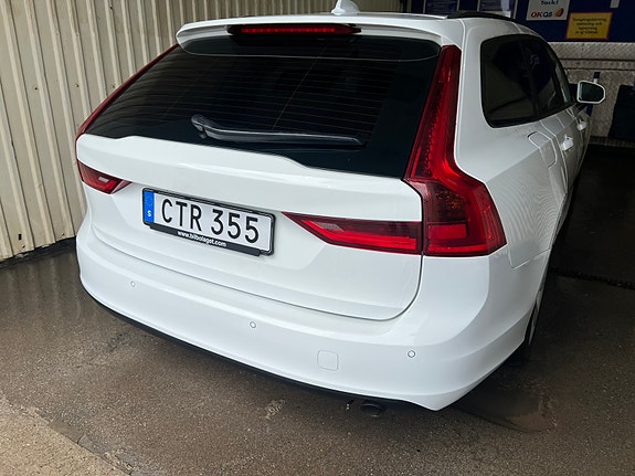 Volvo V90 4 of 5