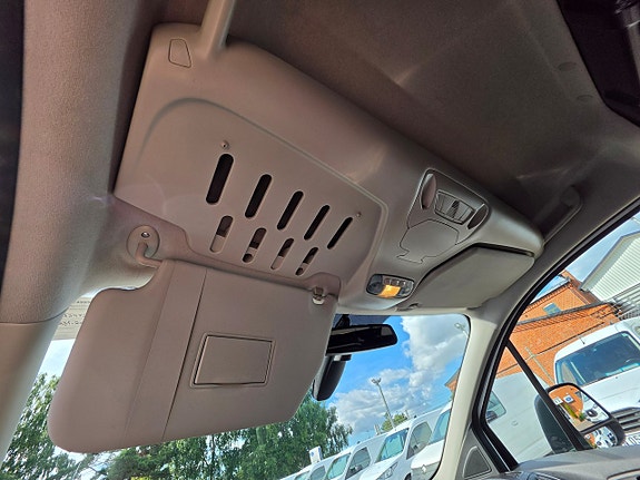 Ford Transit Connect 16 of 18