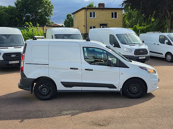 Ford Transit Connect 5 of 18