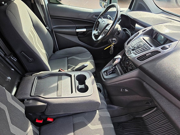 Ford Transit Connect 14 of 18