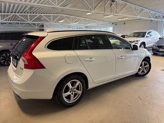 Volvo V60 4 of 10