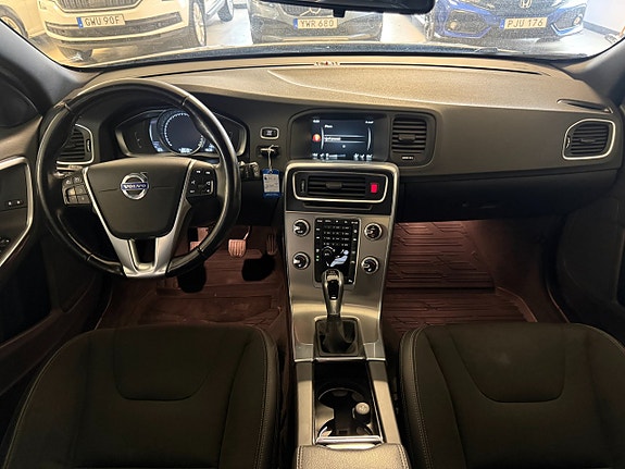 Volvo V60 5 of 10