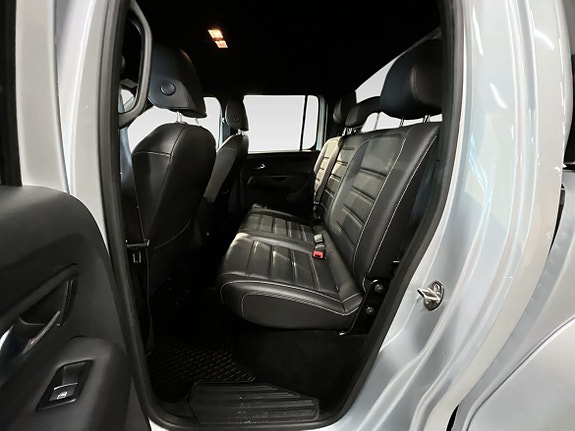 Volkswagen Amarok 10 of 15