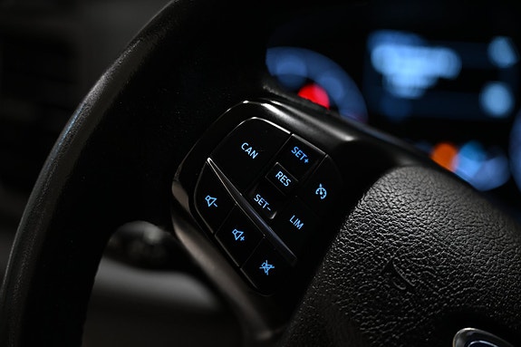 Ford Transit 26 of 30