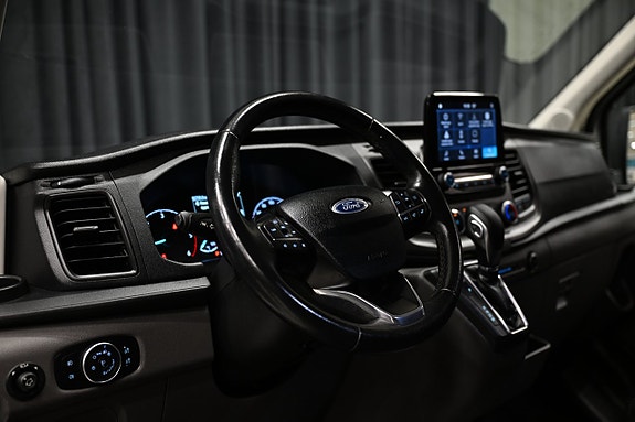 Ford Transit 13 of 30