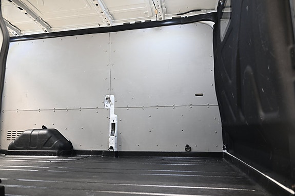 Ford Transit 8 of 30