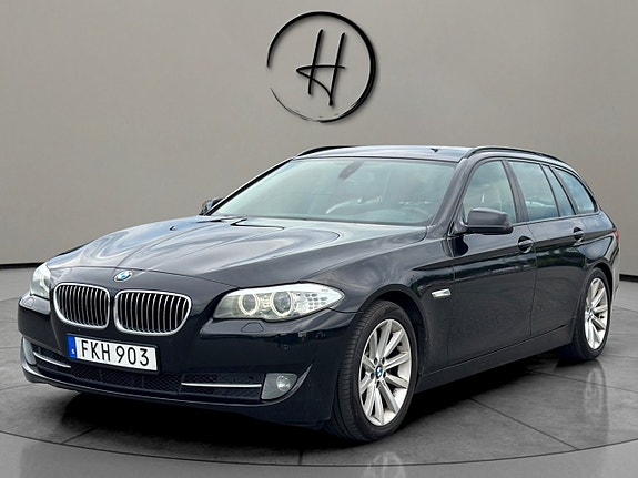 BMW 520d 2 of 5