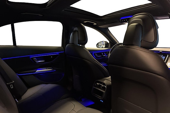 Mercedes-Benz E300 20 of 22