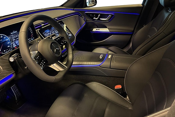 Mercedes-Benz E300 9 of 22