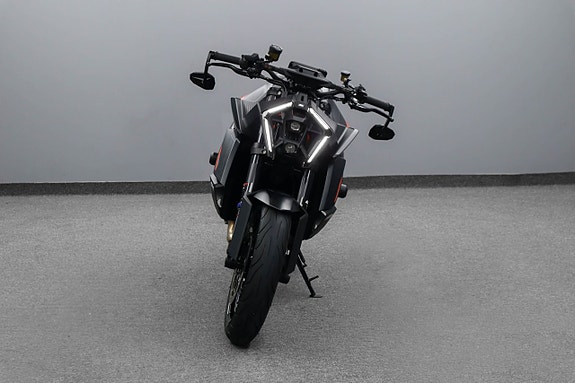 KTM 1390 Superduke R Evo Austin Racing TechPack Kolfiber Nyservad Påkostad 2 of 18