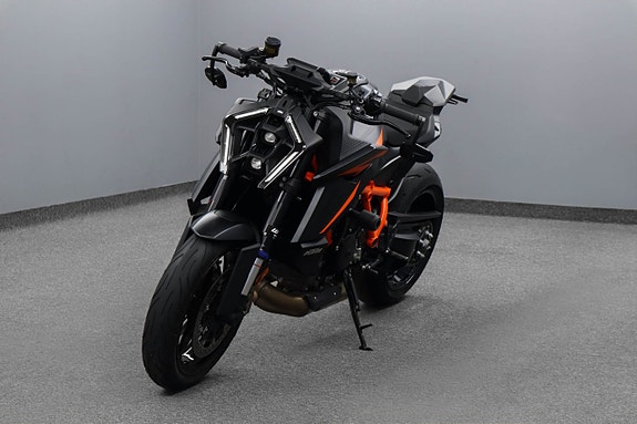 KTM 1390 Superduke R Evo Austin Racing TechPack Kolfiber Nyservad Påkostad 3 of 18