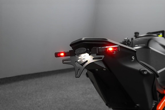 KTM 1390 Superduke R Evo Austin Racing TechPack Kolfiber Nyservad Påkostad 16 of 18