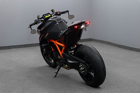 KTM 1390 Superduke R Evo Austin Racing TechPack Kolfiber Nyservad Påkostad 4 of 18