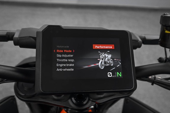 KTM 1390 Superduke R Evo Austin Racing TechPack Kolfiber Nyservad Påkostad 8 of 18