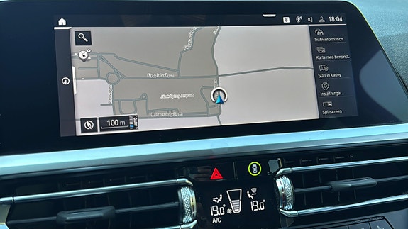 BMW 330e 15 of 18