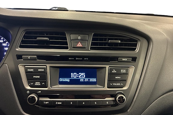 Hyundai i20 13 of 15