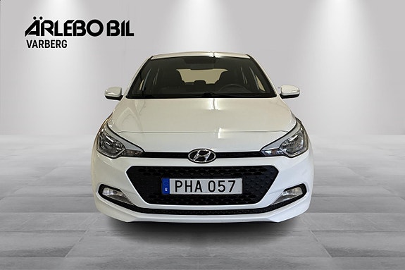 Hyundai i20 8 of 15