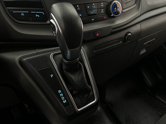Ford Transit Custom 26 of 30