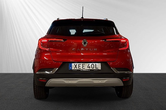 Renault Captur 2 of 5