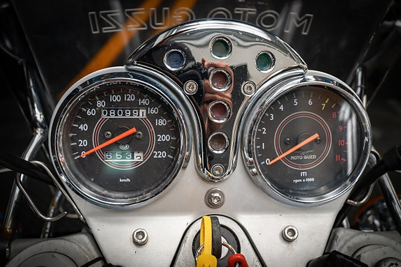 Moto Guzzi CALIFORNIA EV 9 of 14
