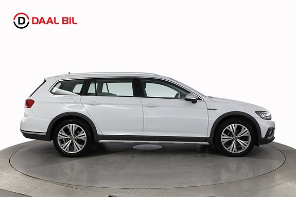 Volkswagen Passat Alltrack 5 of 27