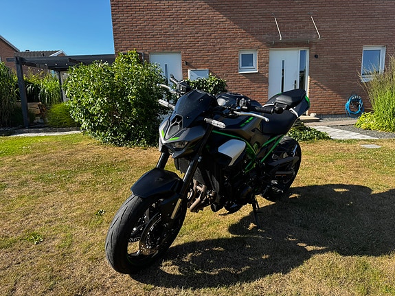 Kawasaki Z900 35kw 4 of 4