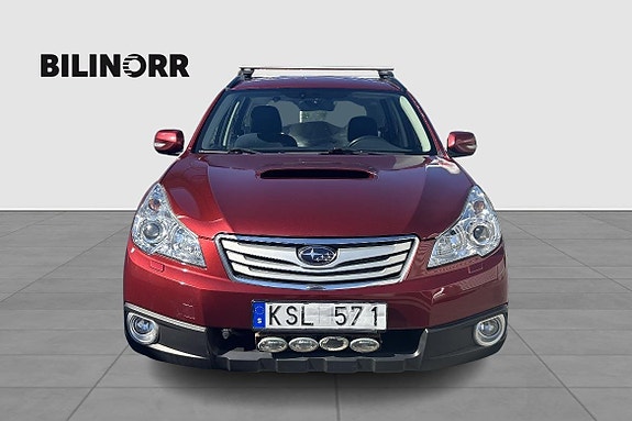 Subaru Outback 3 of 5
