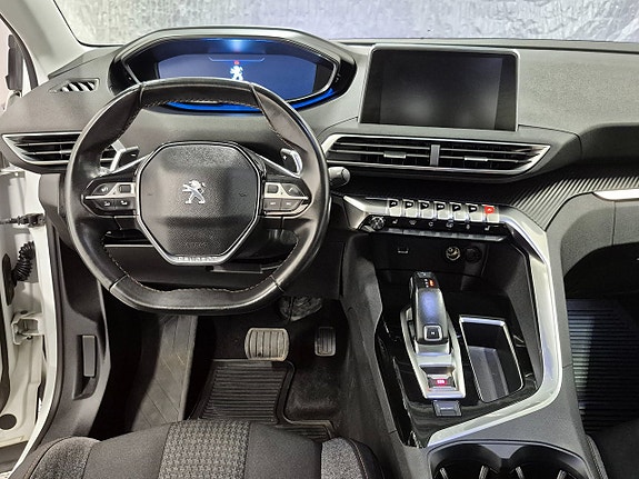 Peugeot 3008 6 of 8