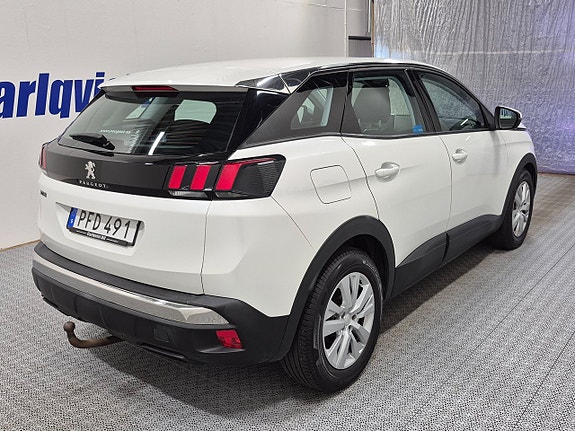 Peugeot 3008 4 of 8