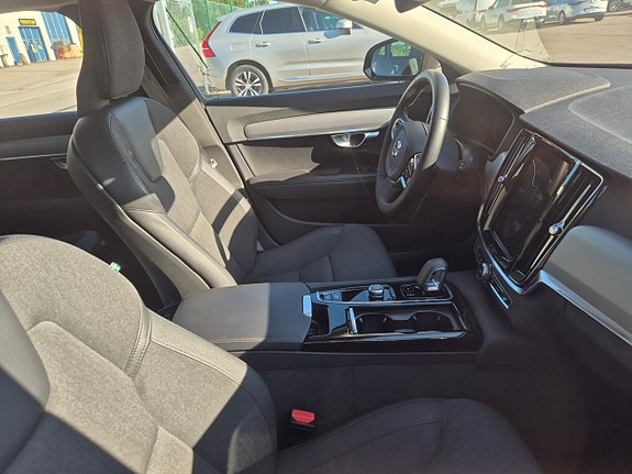 Volvo V90 4 of 5