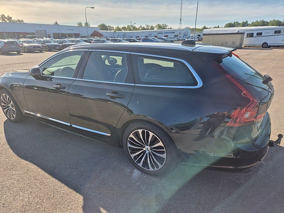 Volvo V90 3 of 5