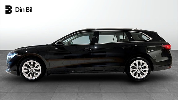 Skoda Superb 2 of 22