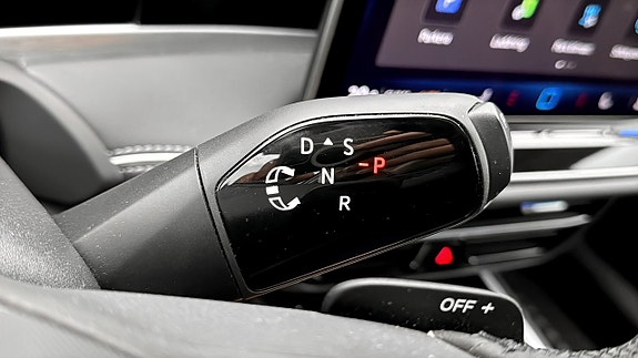 Volkswagen Passat 17 of 19
