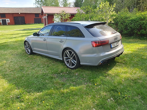 Audi RS6 2 of 5