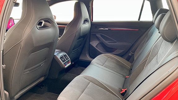 Skoda Superb 11 of 18