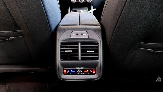 Skoda Superb 14 of 18