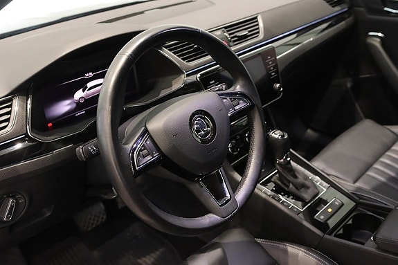 Skoda Superb 14 of 27