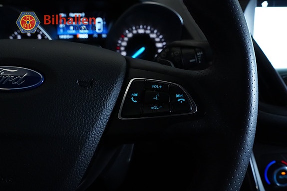 Ford Kuga 9 of 21