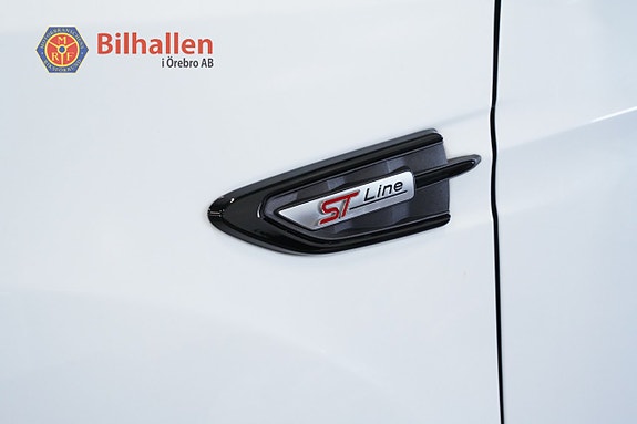 Ford Kuga 3 of 21