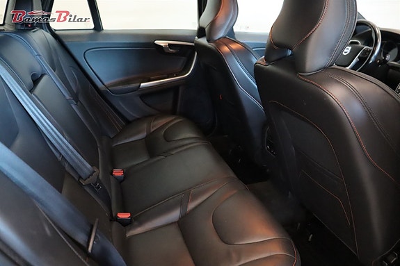 Volvo V60 18 of 19