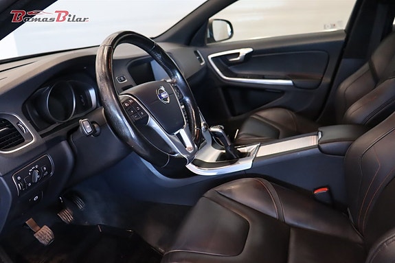 Volvo V60 10 of 19